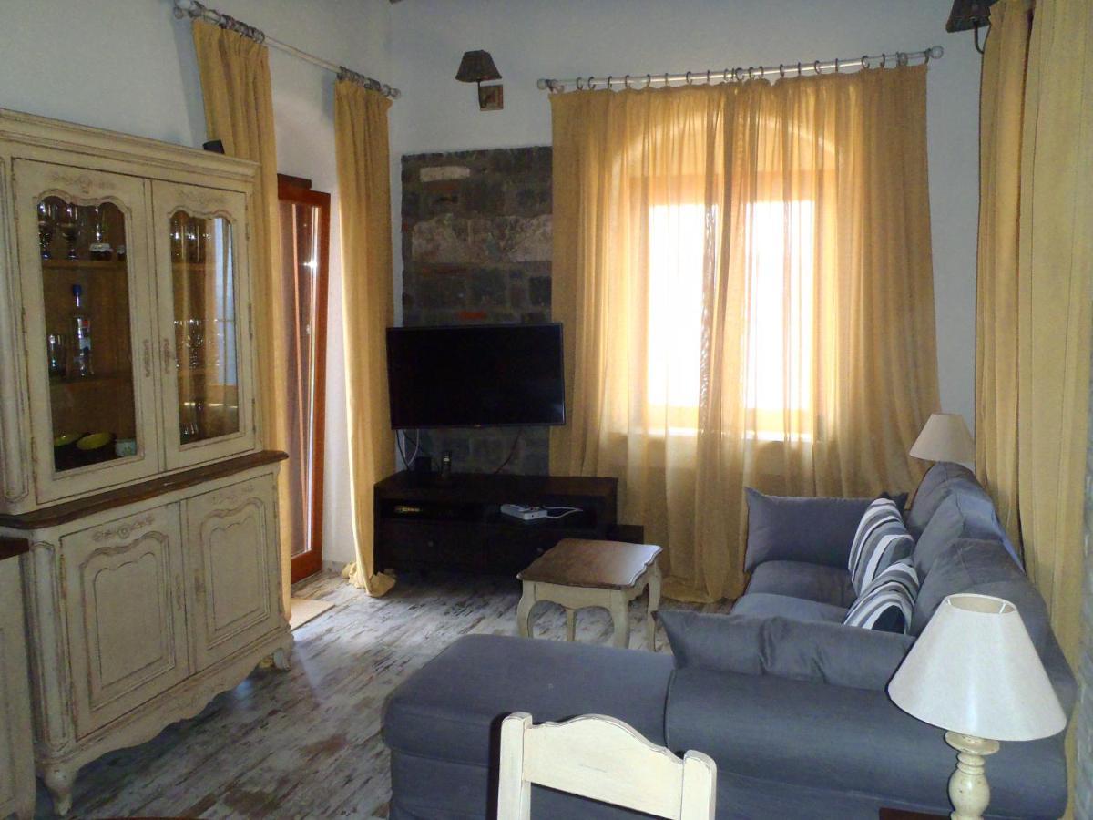 Grand View Kimon Villa Mithimna Bagian luar foto