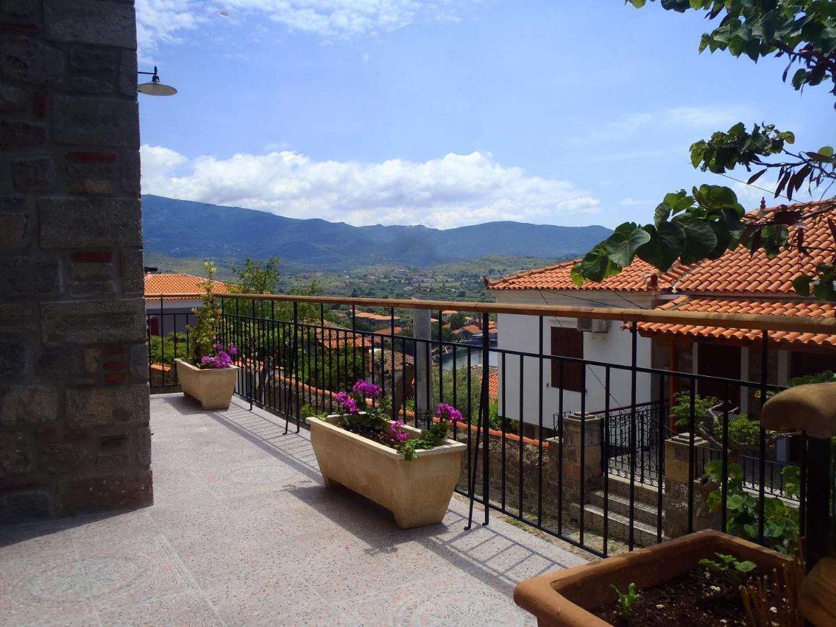 Grand View Kimon Villa Mithimna Bagian luar foto